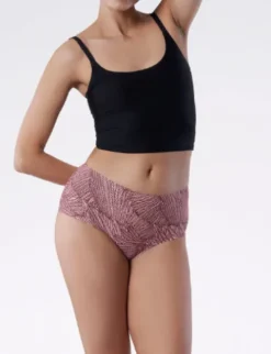 Wings Simple Maxi - figi z wysokim stanem
