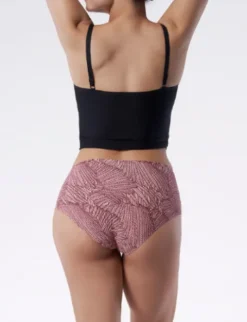 Wings Simple Maxi - figi z wysokim stanem